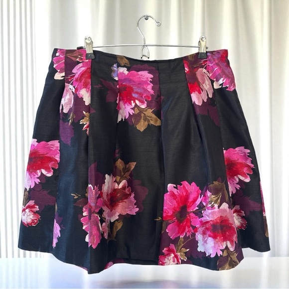 Dress Barn Floral Black and Pink Women's Skirt - Picture 1 of 7